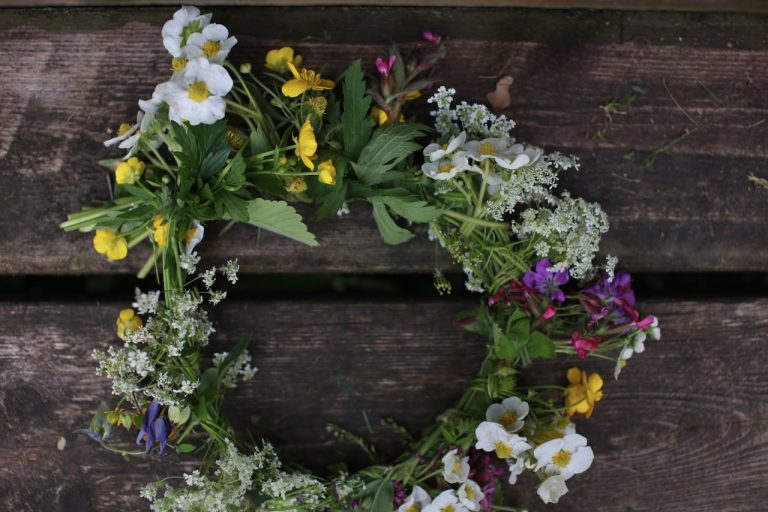 Juhannus - couronne de fleurs